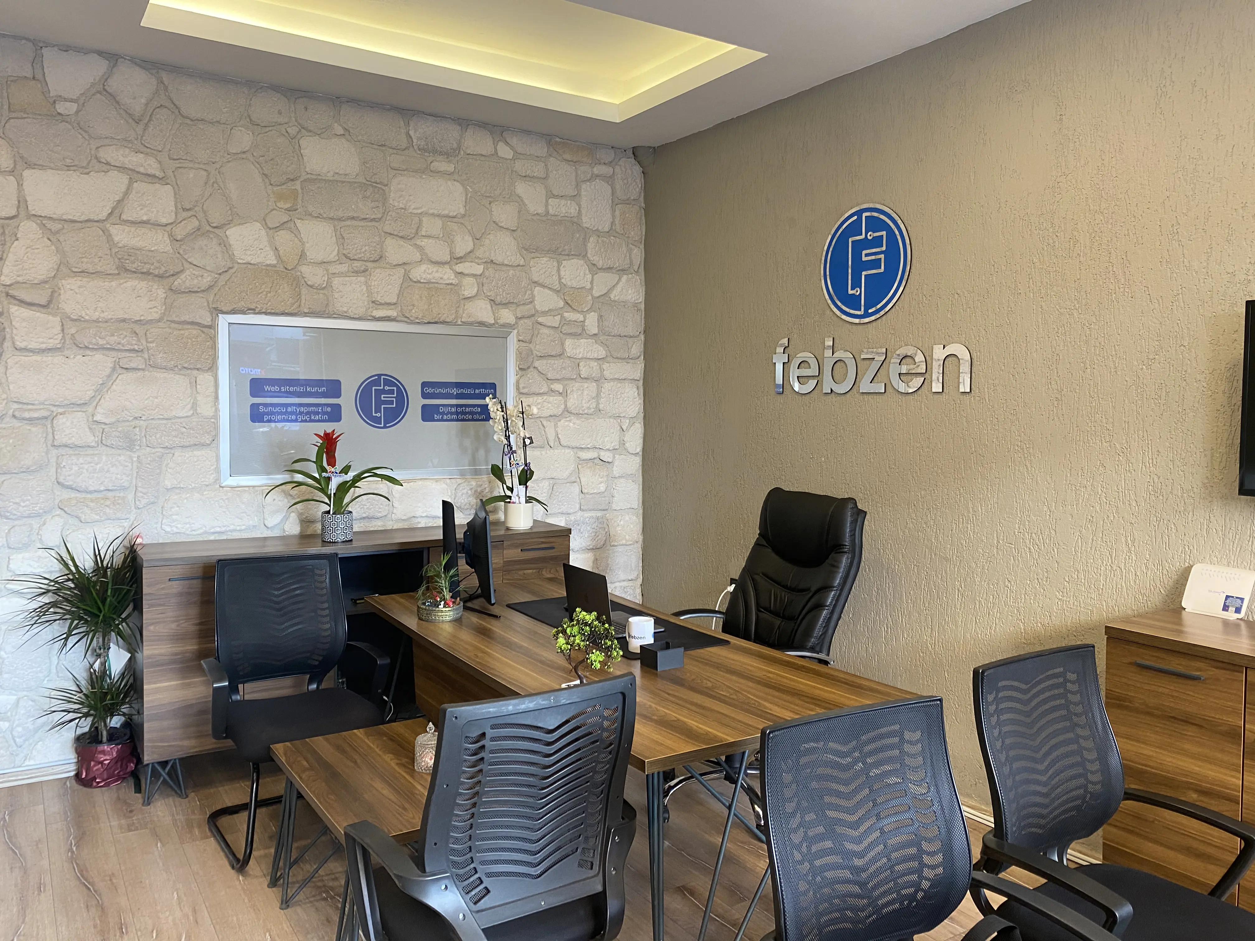 Febzen Fotoğrafları